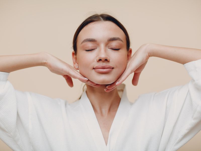 Como é Feito o Lifting Facial